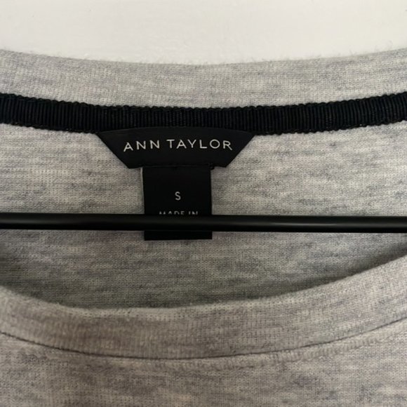 Ann Taylor Long Sleeve Sweater - Picture 5 of 6